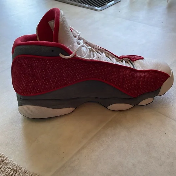 Nike Air Jordan 13 Retro - Picture 12 of 16